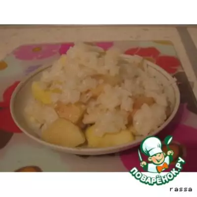 Рисовая каша, запеченная с яблоками