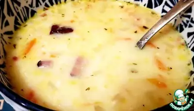 Сырный суп с сырокопченой колбасой