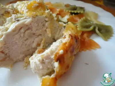 Куриное филе под сметанно-чесночным соусом