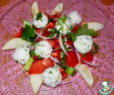 Овощной салат с творожно огуречными шариками и грушей
