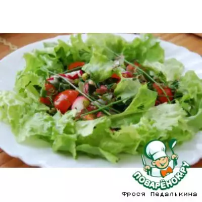 Овощной салат с ревенем