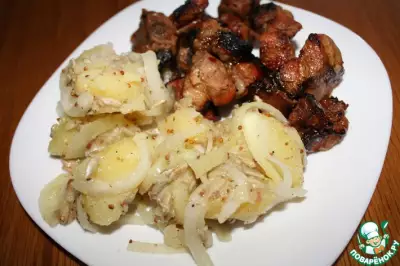 Теплый салат из картофеля с семечками