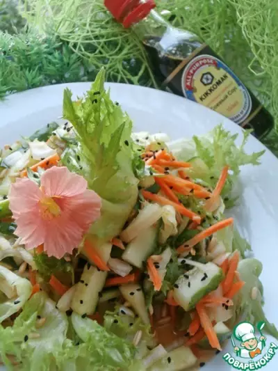 Очаровательный овощной салат свежесть