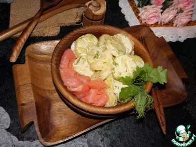 Салат из картофеля с форелью