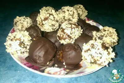 Конфеты из сухофруктов и орехов в шоколаде