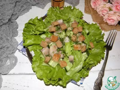 Салат с сельдью и гренками