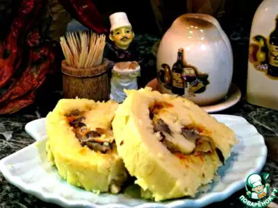 Постный картофельный рулет с грибами
