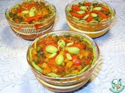 Картофельные котлеты с овощным соусом