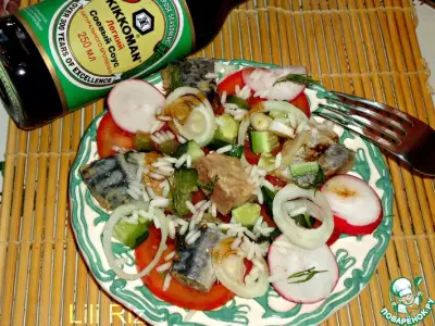Салат с рыбой и овощами