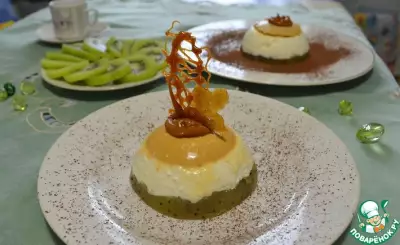 Творожно-карамельный десерт с киви фото