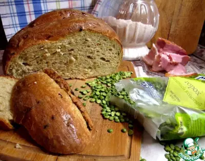 Хлеб гороховый с беконом и луком