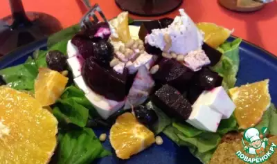Салат с запеченной свеклой и козьим сыром