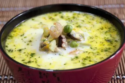 Сырный суп с морепродуктами