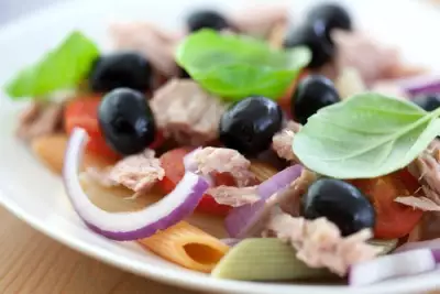 Салат из тунца с мятой по‑сицилийски