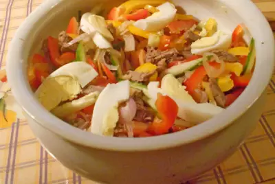Салат «Бахор» с бараниной и овощами