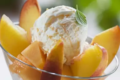 Персиковое сливочное мороженое gelato