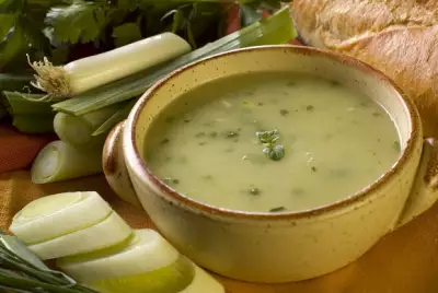Луковый суп с моллюсками