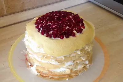 Блинный торт с кремом из сгущенного молока
