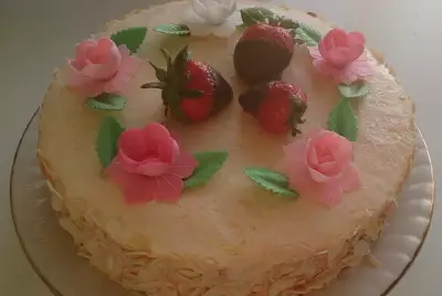 Бисквитный торт с творожно-фруктовым кремом
