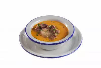 Испанский суп из бычьего хвоста