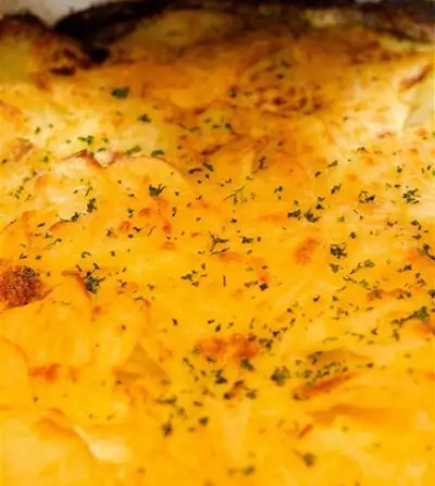 Картофель дофине с сыром стилтон