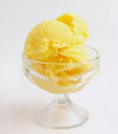 Йогуртово-лимонадное мороженое