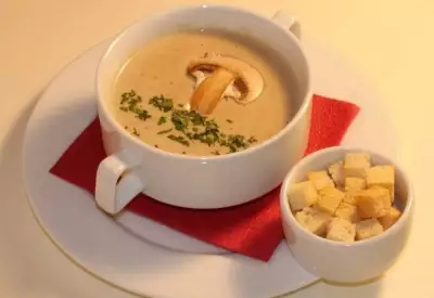 Грибной крем-суп с сельдереем