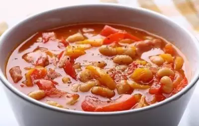 Острый суп с красной фасолью