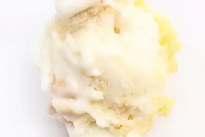 Маршмэллоу-мороженое с лимонным курдом и песочным печеньем