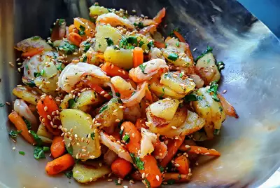 Картофель по‑азиатски с креветками