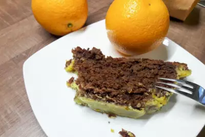 Шоколадно тыквенный кекс с имбирно апельсиновой глазурью