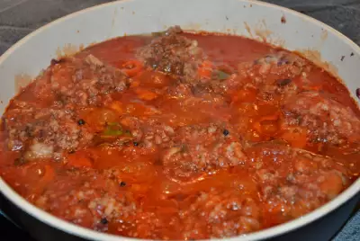 Мясные тефтели в томатном соусе