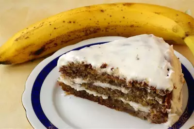 Банановый пирог в карамельной глазури