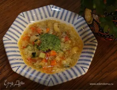 Овощной итальянский суп с песто
