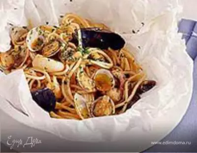 Спагетти с морепродуктами в пергаменте
