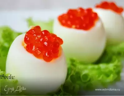 Яйца фаршированные суфле из семги и красной икры