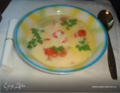 Молочный суп по тайски с курочкой креветками и помидорчиками черри