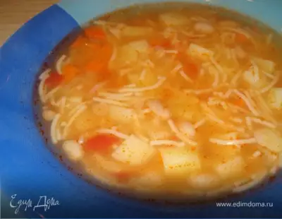Суп с фасолью и томатами