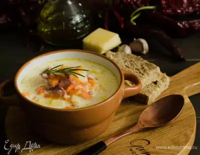 Сливочно-сырный суп с ветчиной
