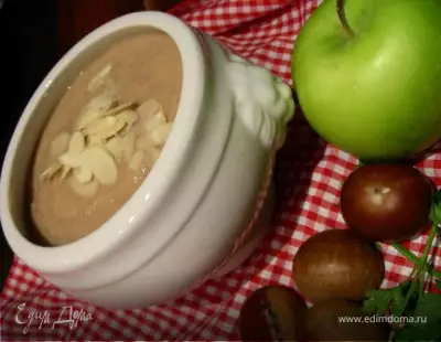 Крем суп из каштанов с карри яблоком и белым вином