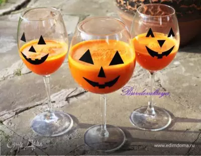 Витаминный коктейль «Безумная тыква» на Хэллоуин