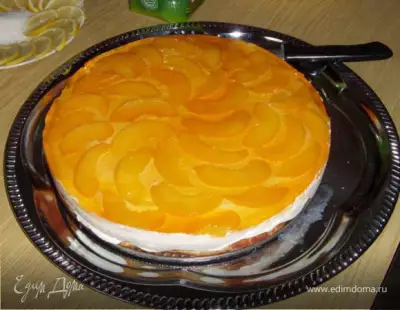 Торт творожный с персиками