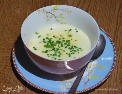 Взбитый суп из топинамбура со сливками и сыром