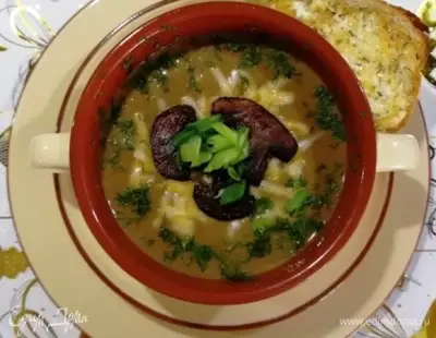 Фасолевый крем-суп с шампиньонами