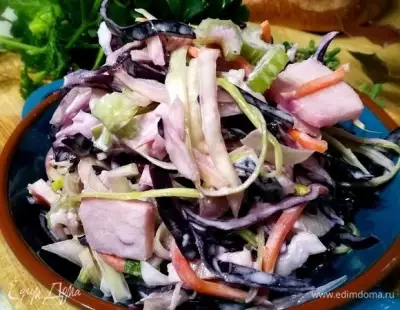 Coleslaw с яблоком и сельдереем