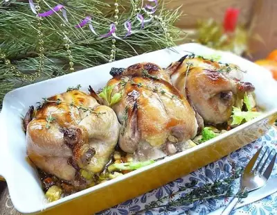 Цыплята-корнишоны с овощами и специями