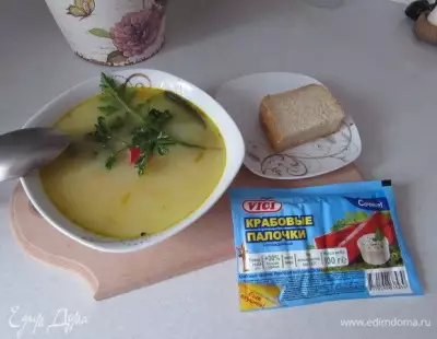 Суп с вермишелью и крабовыми палочками