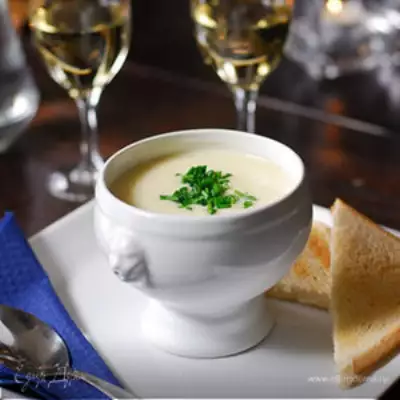 Молочный суп с творожными клецками