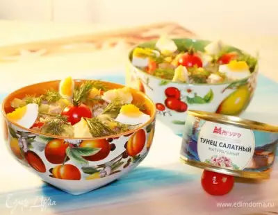 Рыбный салат с манго и овощами фото
