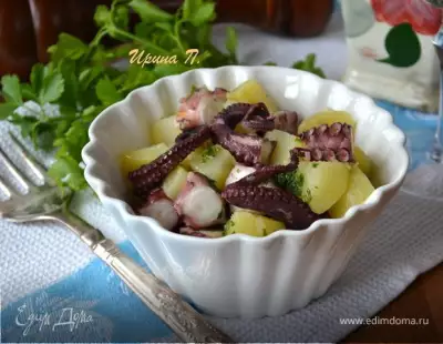 Итальянский салат с осьминогом фото